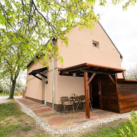 Apartment Prana Herend