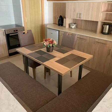 Prana Apartment *